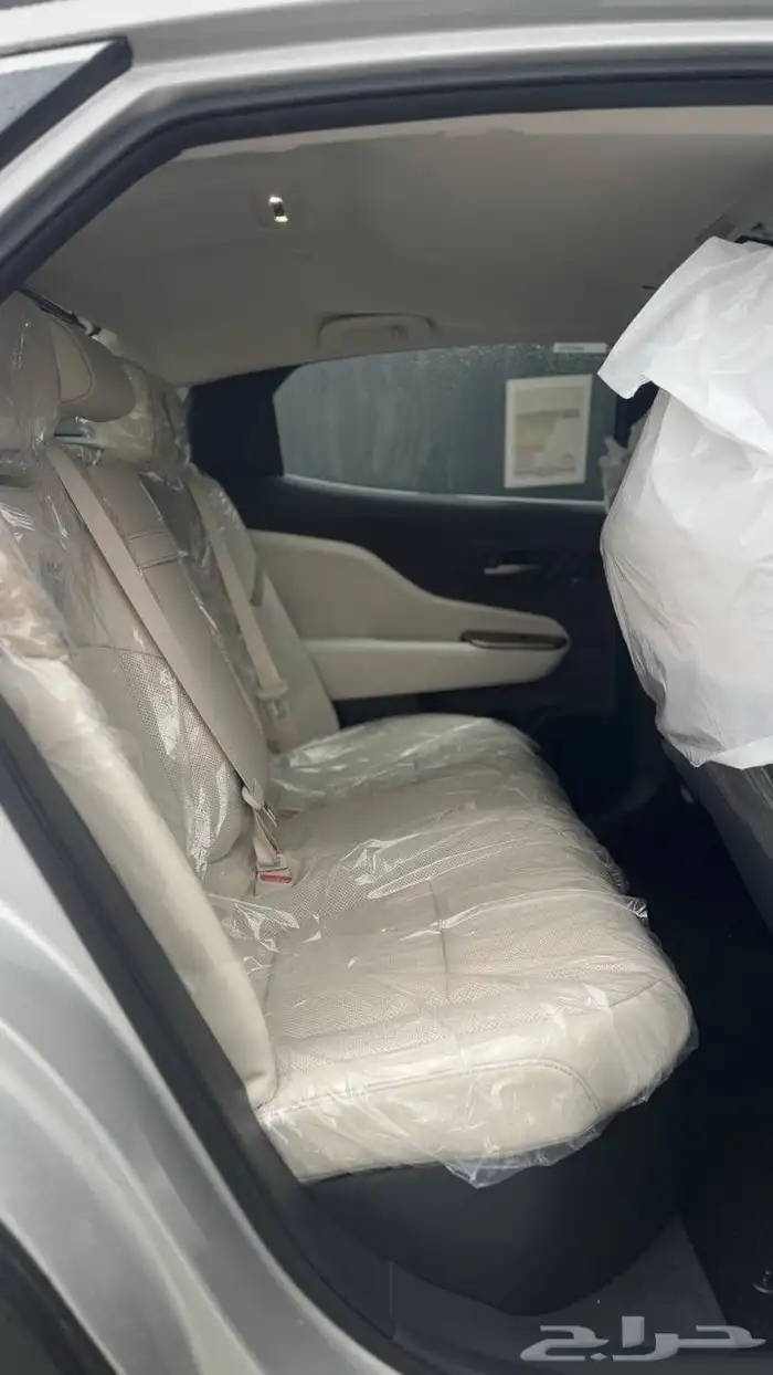 تويوتا كراون 2025 بريميوم لدى شركة عبدالمجيد الخضر 15