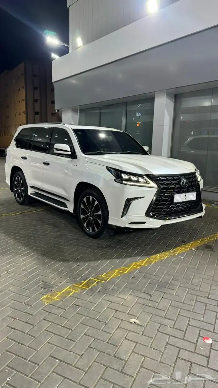 لكزس 2021 بلاك اديشن 1