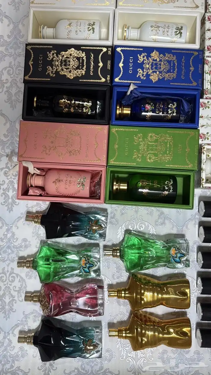 عطور اصليه ماركات بكراتين وبعضها بدون كراتين بربع القيمه 40