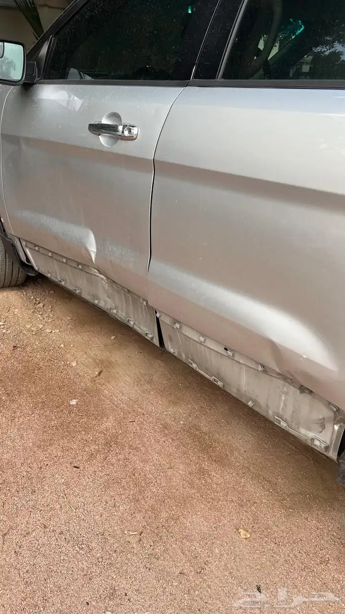 للبيع اكسبلورر 2013 مصدوم 1