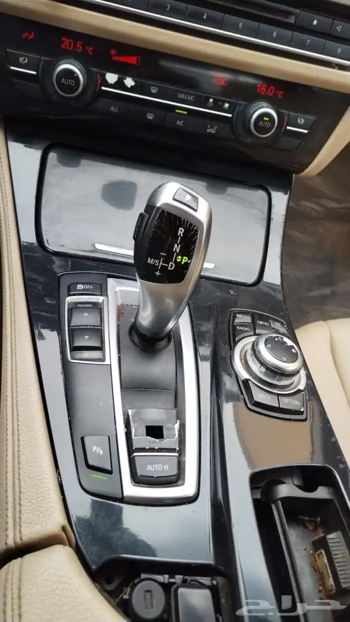 بي ام دبليو bmw الفئه الخامسه 2013 نظيف 9