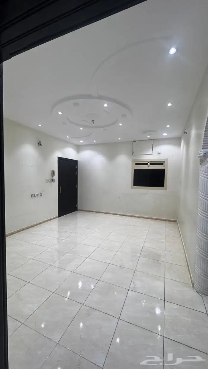 شقة فاخرة للايجار بالحلقة الشرقية بالطائف 0