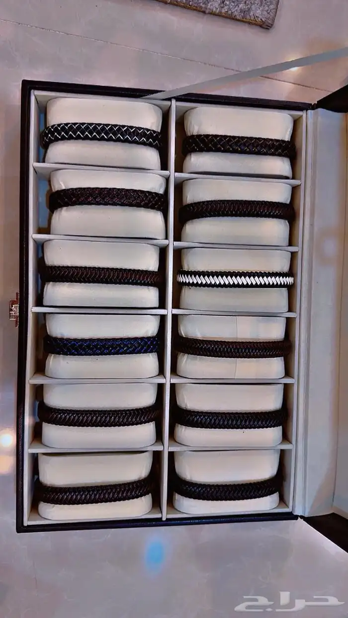 سبح ساعات اساور. اصلي وماركات 28