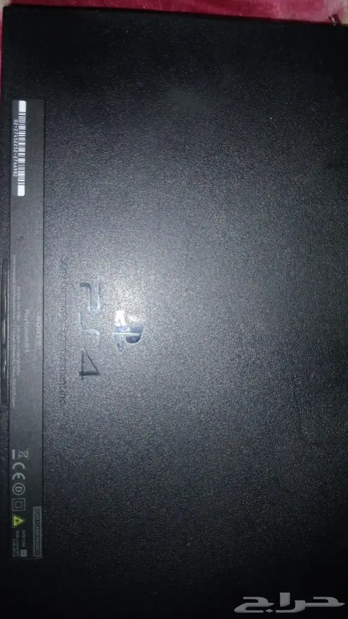 سوني 4 معه يدتين اصليه وملحقاته 3