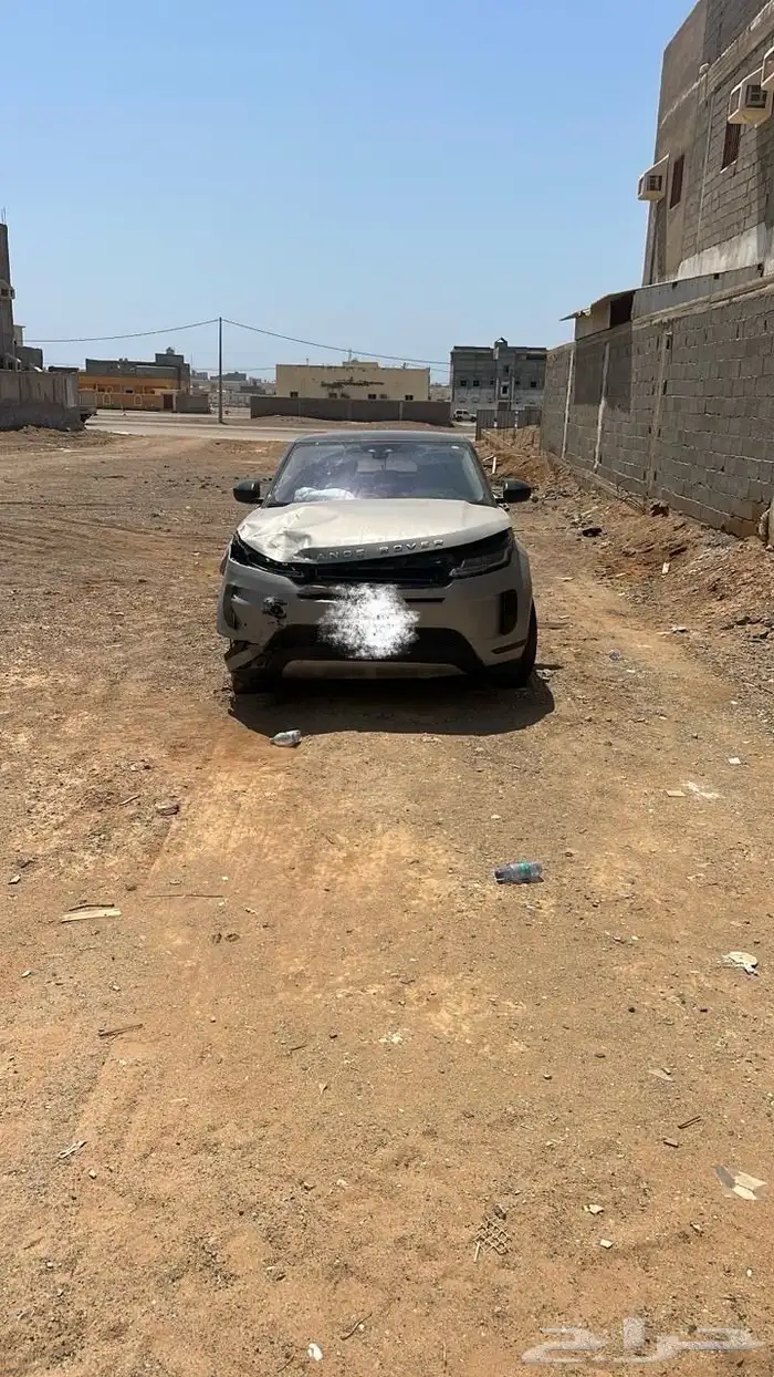 للبيع لاند روفر ايفوك مصدوم موديل 2020 5