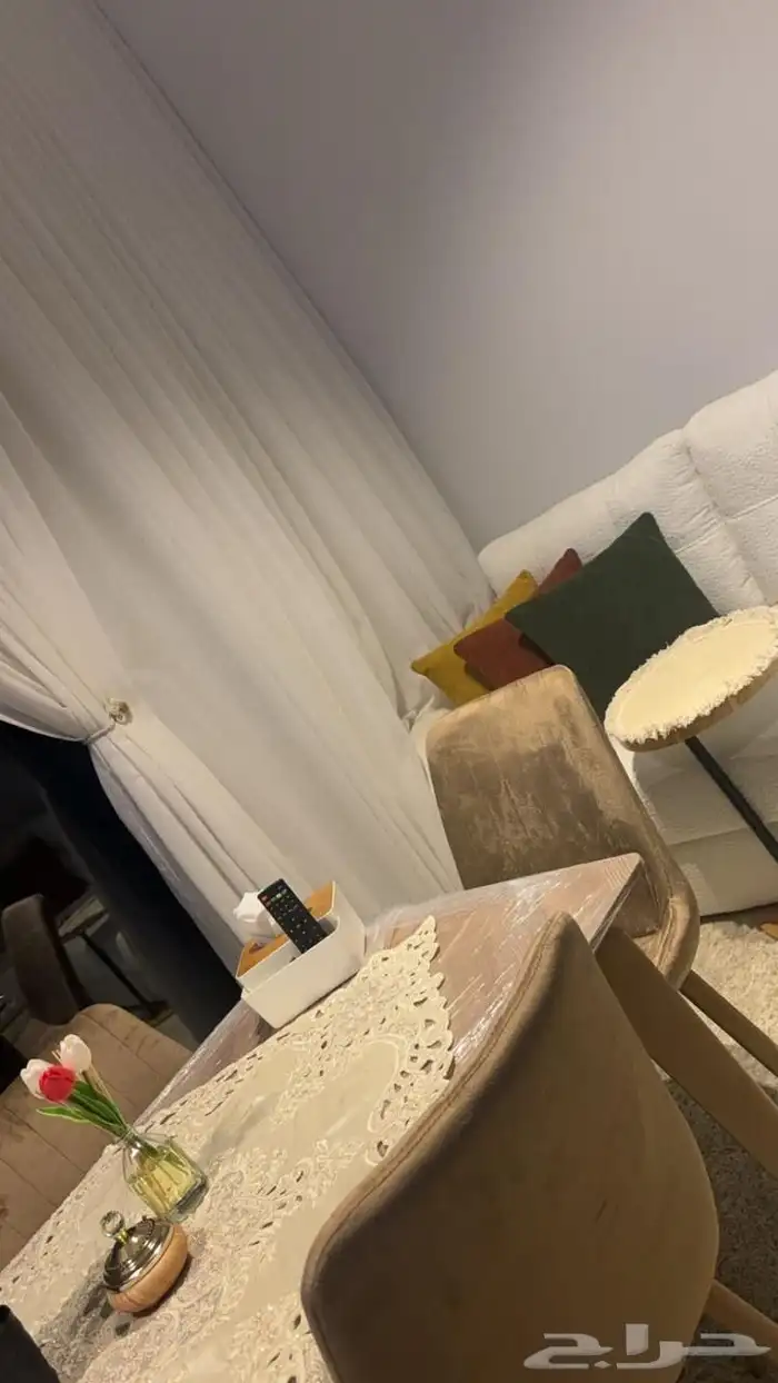 شقة مؤثثة vip للايجار غرفتين وصالة ومطبخ وسطح 10