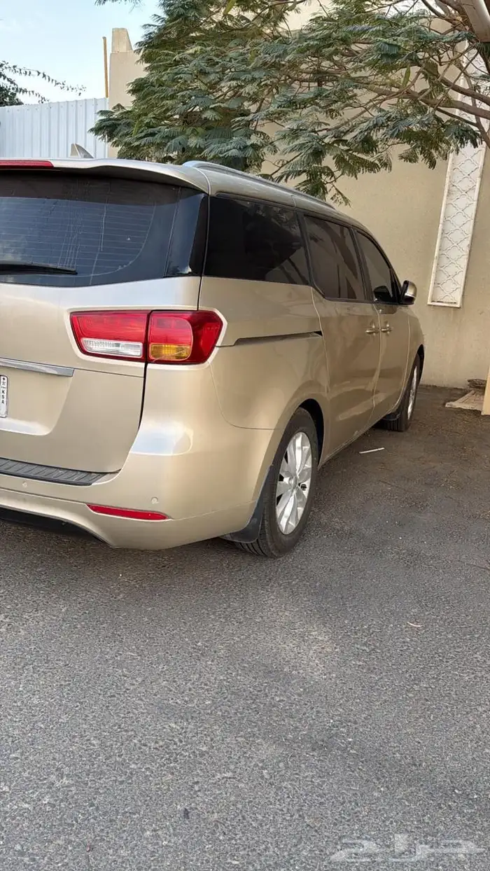 كيا كرنفال 2016 مشيك عليها بالكامل 1