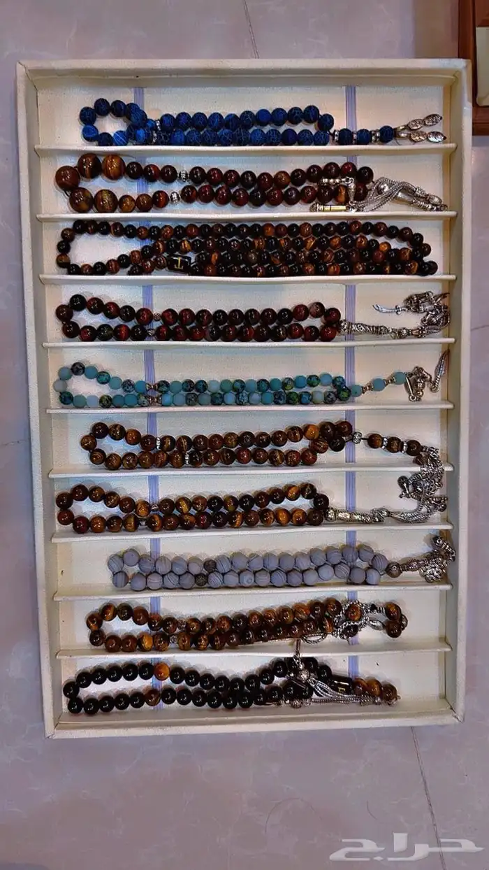 سبح ساعات اساور. اصلي وماركات 22