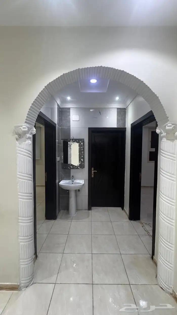 شقة فاخرة للايجار بالحلقة الشرقية بالطائف 4