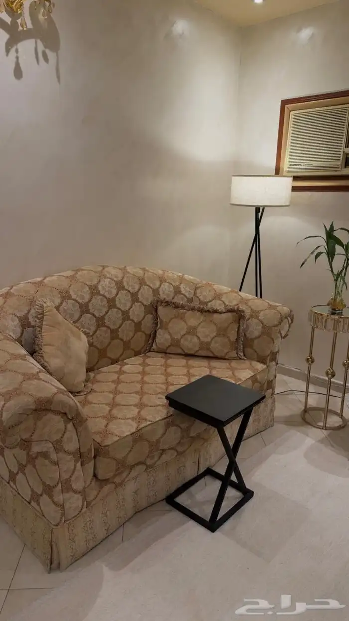 كنب كبير لونو اصفر 4