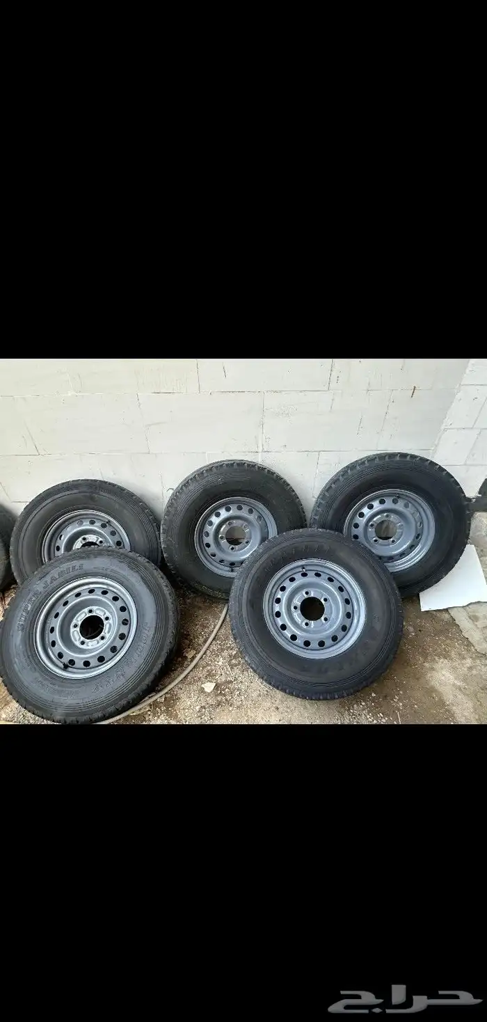 للبيع جنوط هلل مع الكفرات ربع شاص خمسة مسامير 1