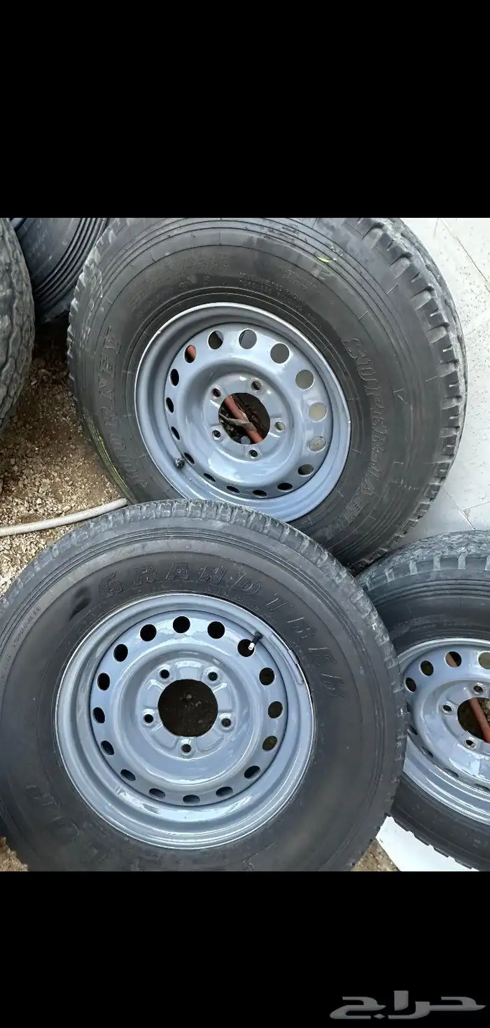 للبيع جنوط هلل مع الكفرات ربع شاص خمسة مسامير 4