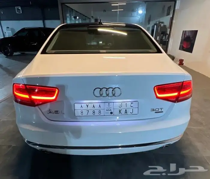 اودي A8L 0