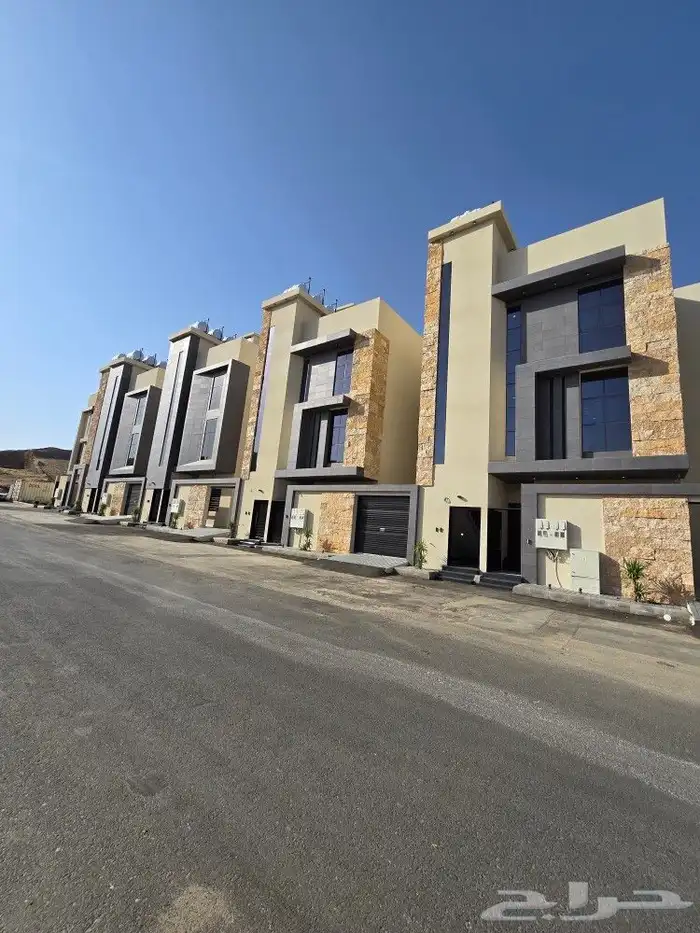 للبيع شقق ارضي 6غرفVIPحوش ومدخل سياره أبها درة المحالة580ألف 0