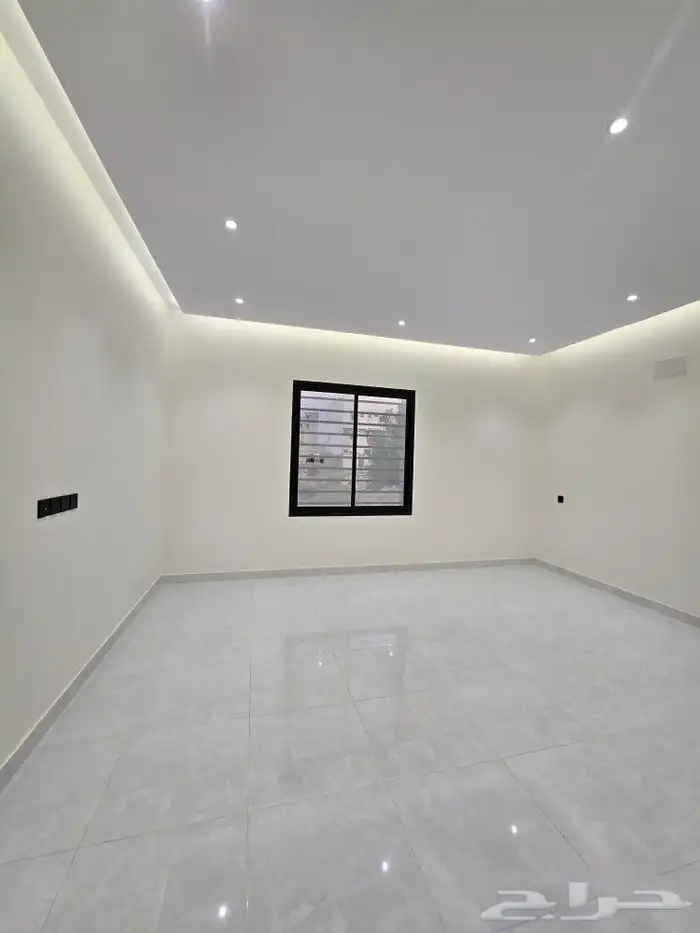 للبيع روف علوى مع ملحق مدخل مستقل مدخل سياره650ألف ط الثماني 7