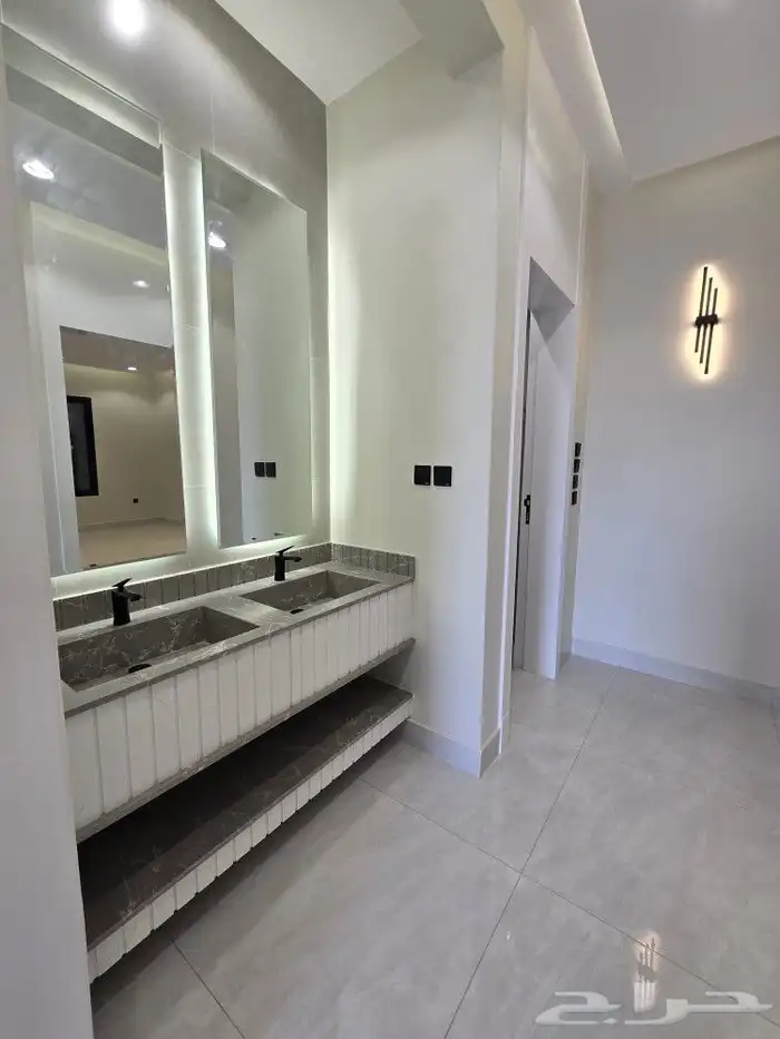 للبيع شقق ارضي 6غرفVIPحوش ومدخل سياره أبها درة المحالة580ألف 8