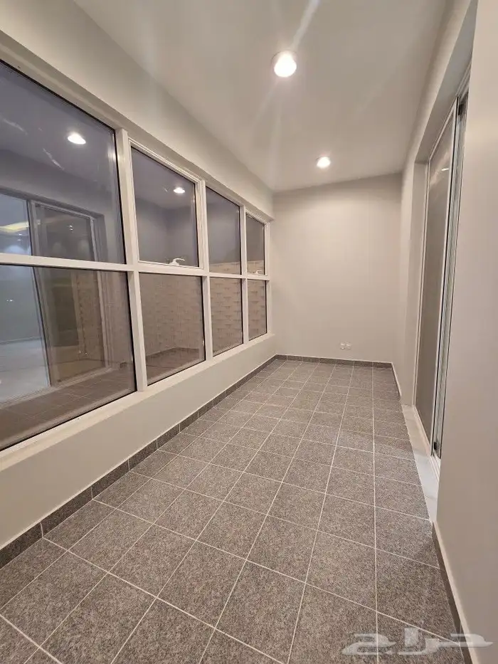 للبيع فيلا دورين وملحق بمسبح طريق غرب المدينة العسكرية720ألف 15