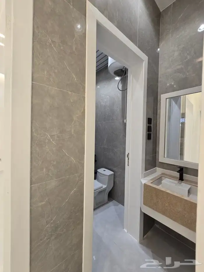 للبيع شقه ارضي 6غرف VIP حوش ومدخل سياره مطبخ جاهز احد رفيده 13