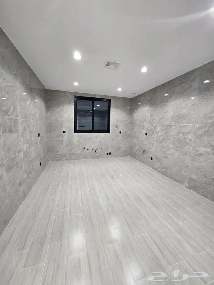 للبيع شقق ارضي 6غرفVIPحوش ومدخل سياره أبها درة المحالة580ألف 13