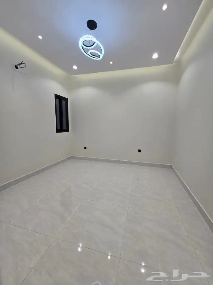 للبيع شقق ارضي 6غرفVIPحوش ومدخل سياره أبها درة المحالة580ألف 17