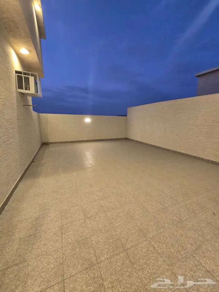 للبيع فيلا دورين وملحق بمسبح طريق غرب المدينة العسكرية720ألف 27