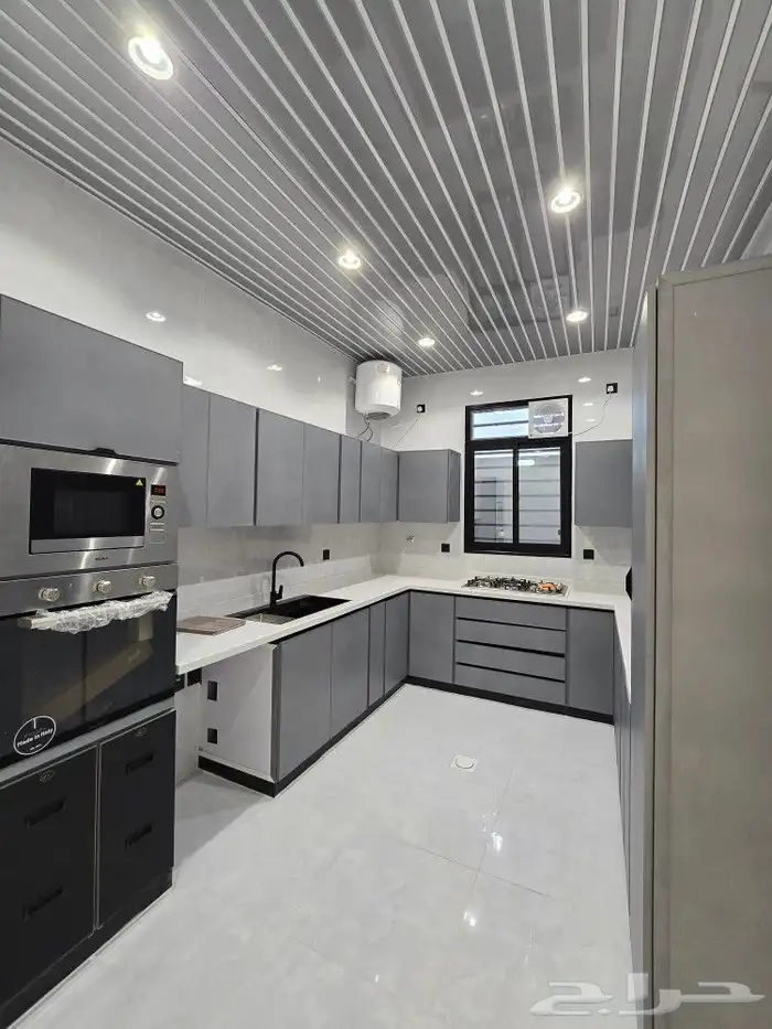 للبيع شقه ارضي 6غرف VIP حوش ومدخل سياره مطبخ جاهز احد رفيده 14