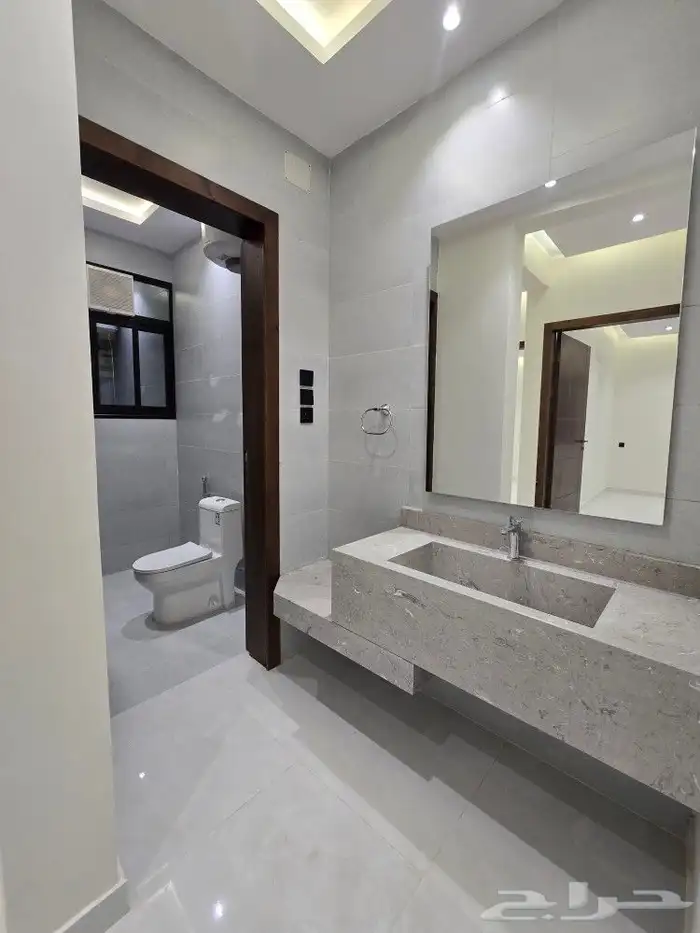 للبيع روف علوى مع ملحق مدخل مستقل مدخل سياره650ألف ط الثماني 11