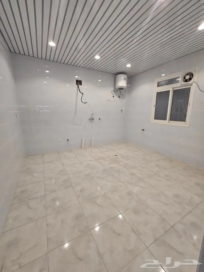 للبيع فيلا دورين وملحق بمسبح طريق غرب المدينة العسكرية720ألف 11