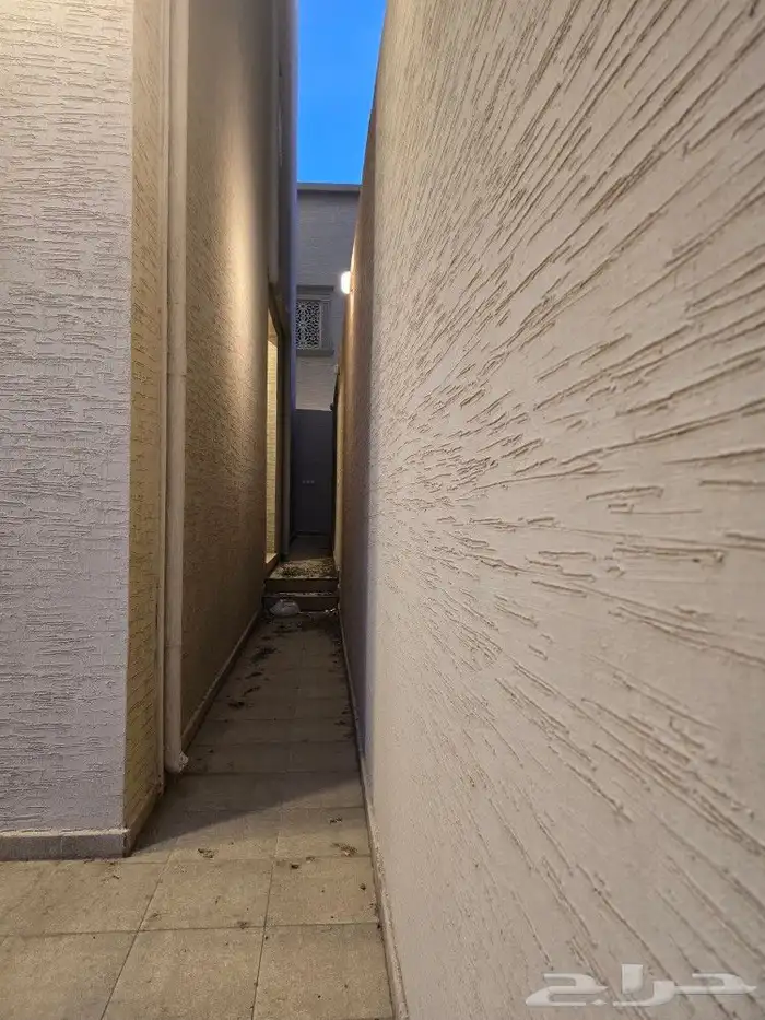 للبيع فيلا دورين وملحق بمسبح طريق غرب المدينة العسكرية720ألف 4