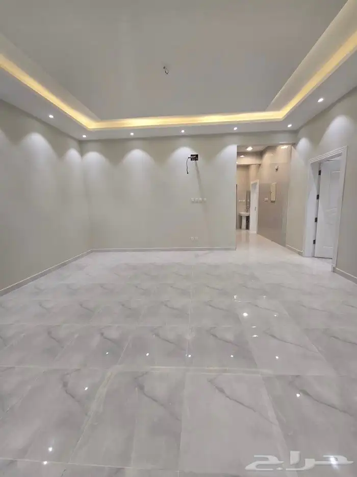 للبيع فيلا دورين وملحق بمسبح طريق غرب المدينة العسكرية720ألف 16