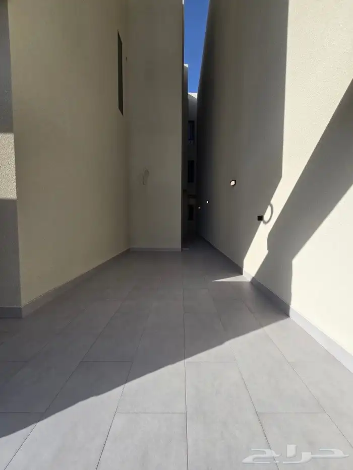 للبيع شقق ارضي 6غرفVIPحوش ومدخل سياره أبها درة المحالة580ألف 2