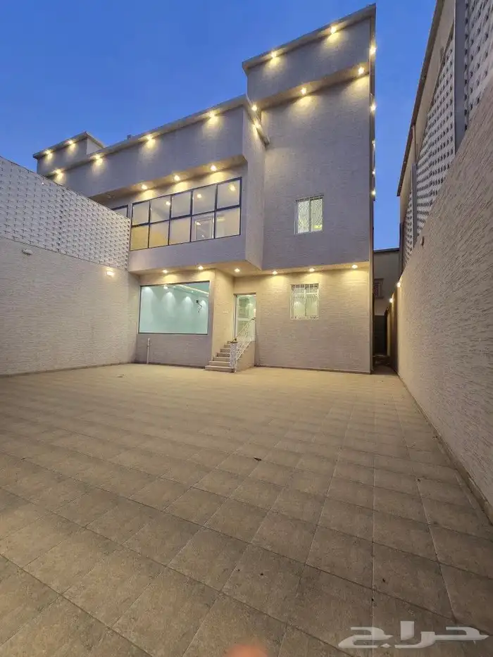 للبيع فيلا دورين وملحق بمسبح طريق غرب المدينة العسكرية720ألف 2