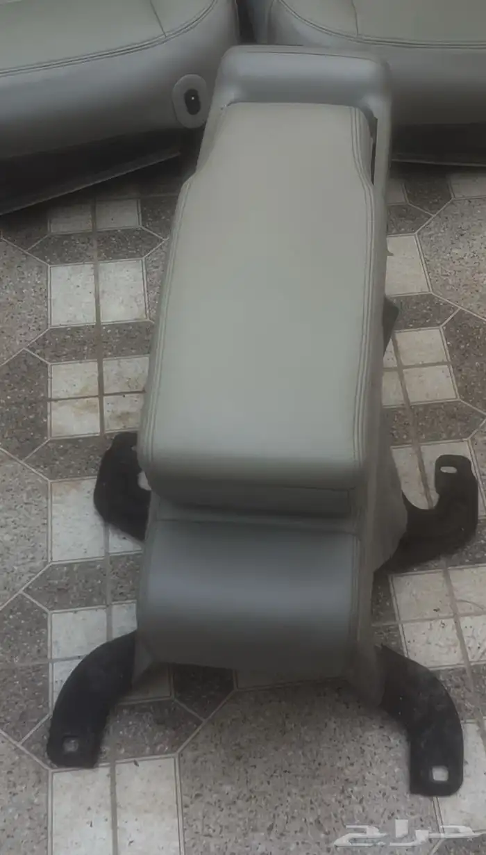 مراتب   تكايات فورد لينكولن تاون كار 2003 الى 2011 3