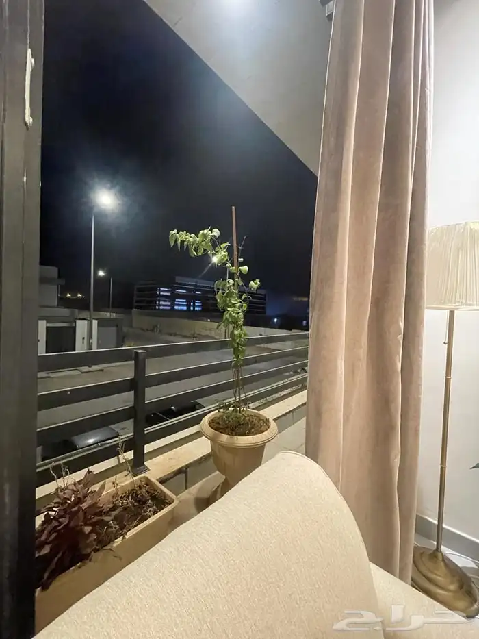 شقة مؤثثة للإيجار حي العارض 18