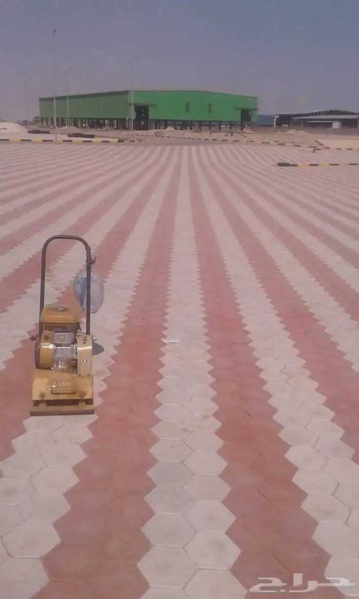 ابو ادهم معلم ومقاول بندورا وانترلوك شغل مخططات وحدائق أحواش 7