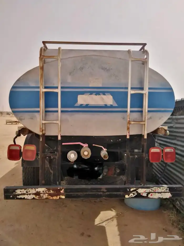 جمس لوري موديل 83 وايت ماء 1