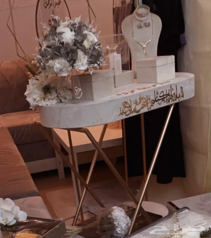 عربية ملكة 0