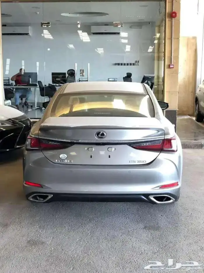 لكزس ES 350 فئه CA موديل 2025 بقسط 2695 الحسن 2