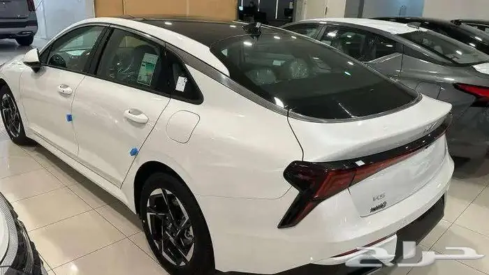كيا k5 سقف بانوراما بصمه موديل 2025 3