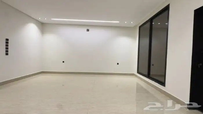 فله دبلكس في حي طويق المساحه 300 4