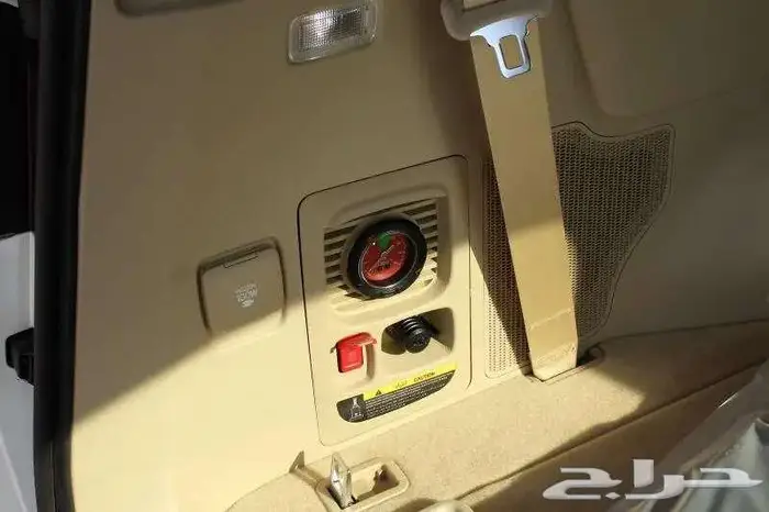 تويوتا لاندكروزر جي اكس ار 4 بنزين 2025 سعودي 13