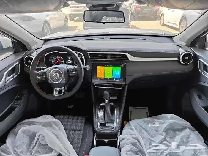 ام جي zs ستاندر 2023 10