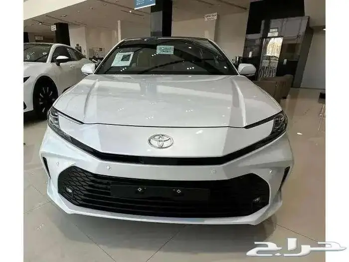 تويوتا- كامري- LE -هايبرد- 2025-بطاقه - ابيض 18