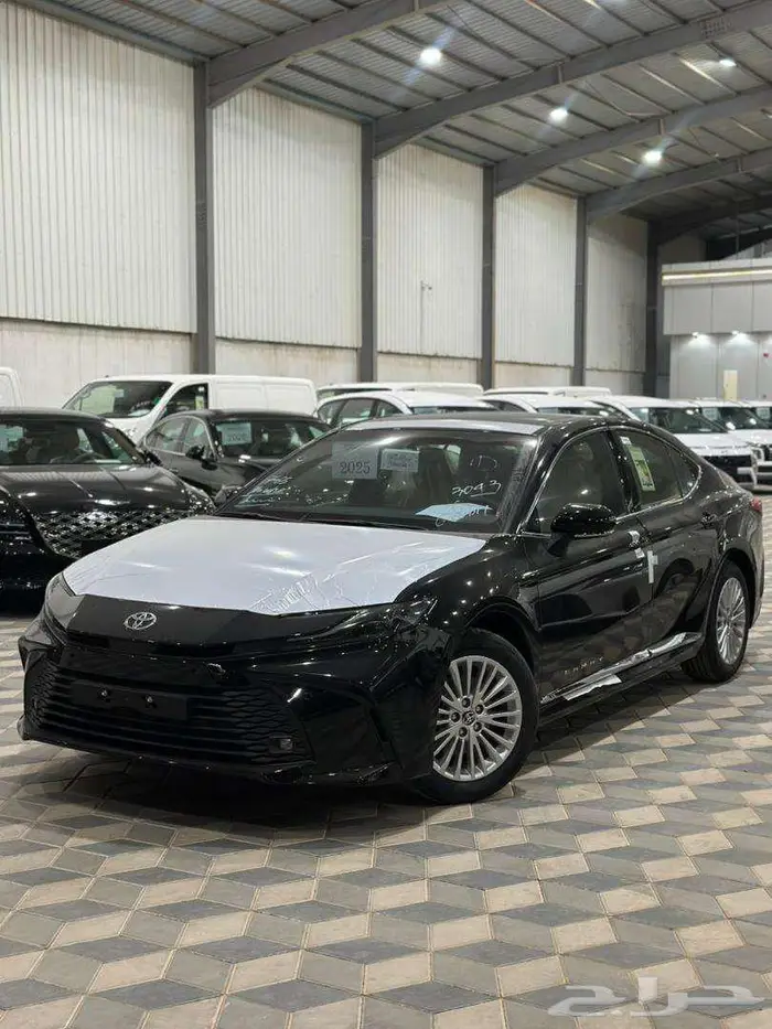 تويوتا كامري L E موديل 2025 عبد اللطيف جميل اصفار 1