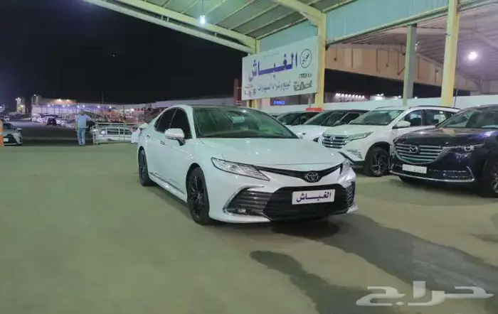 تويوتا كامري موديل 2023 فل كامل جراندي ( 6 سلندر ) 0