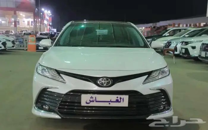 تويوتا كامري موديل 2023 فل كامل جراندي ( 6 سلندر ) 1