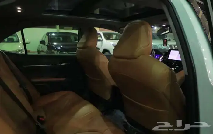 تويوتا كامري موديل 2023 فل كامل جراندي ( 6 سلندر ) 16