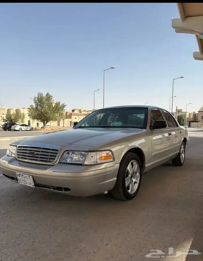 فورد فكتوريا 1