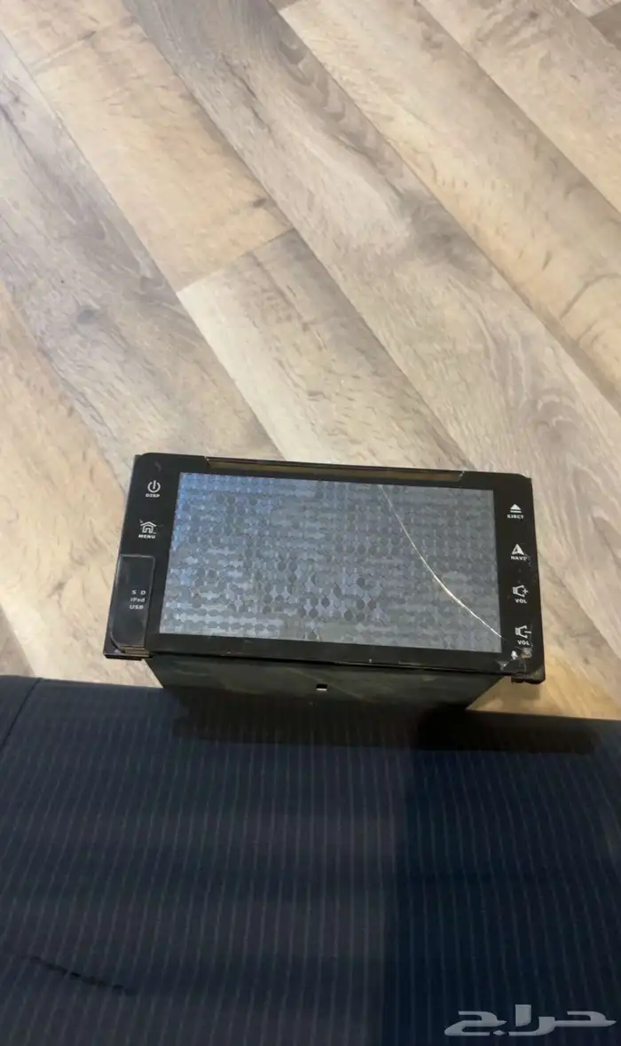 شاشة شاص وكاله فيها كسر خفيفه مايضر 1