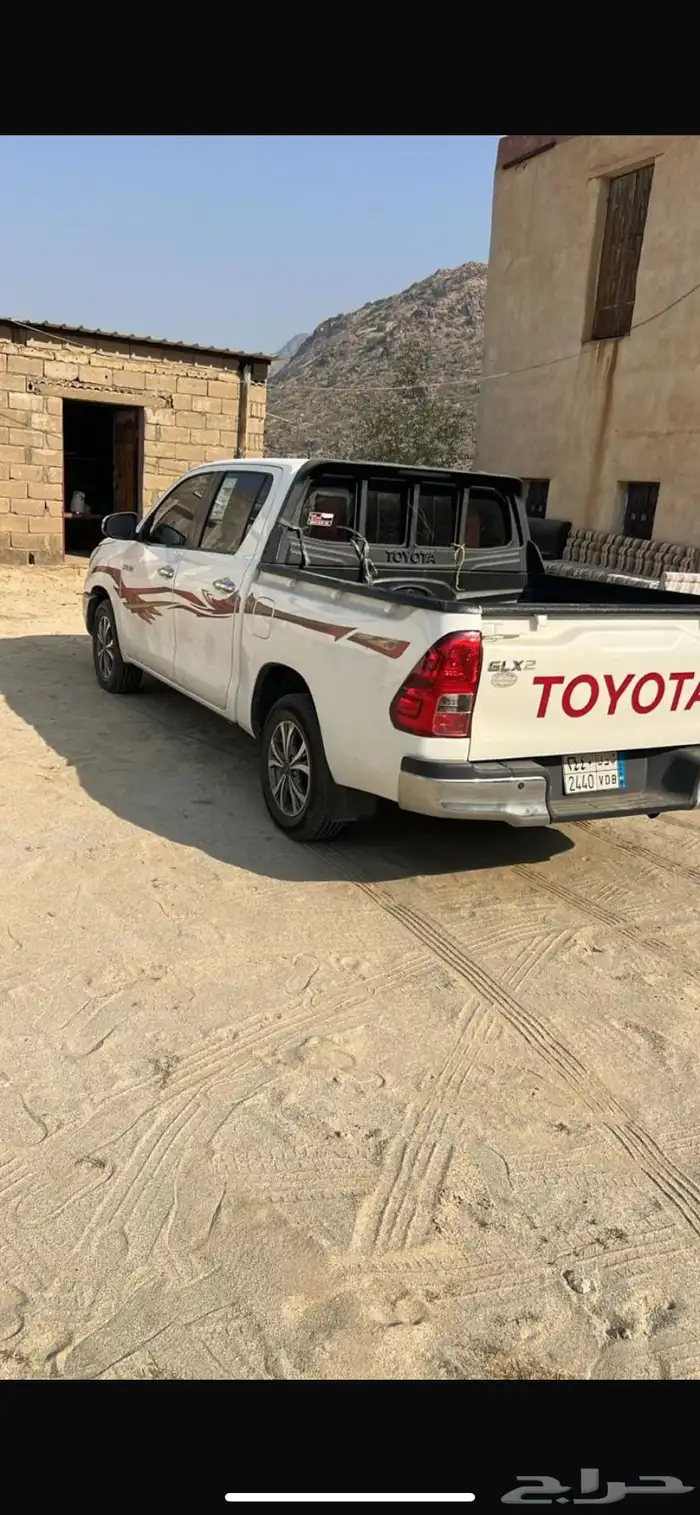 هايلوكس 2017 سعودي نظيف جدا جدا 0